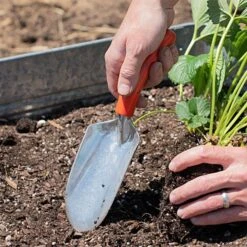 Leonard No BLIST'R Trowel 5 Leonard No BLIST'R Trowel -Outdoor Garden Store nbt 2