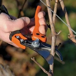 Bahco Professional Ergonomic Pruners, 0.75-inch Cutting Capacity -Outdoor Garden Store pxm2 4